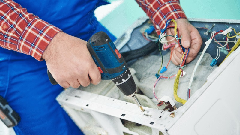 Esenler Mitsubishi Mitsubishi çamaşır makinesi kart tamiri – Su almama arızası orijinal parça ile giderildi. - Teknik servis örneği